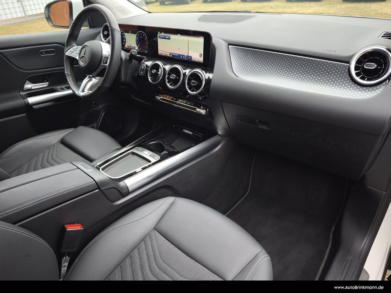Mercedes-Benz GLA 180 GLA 180 ADVANCED/LED/KAMERA/SPURH/WINTER-PAKET SHZ — photo 12
