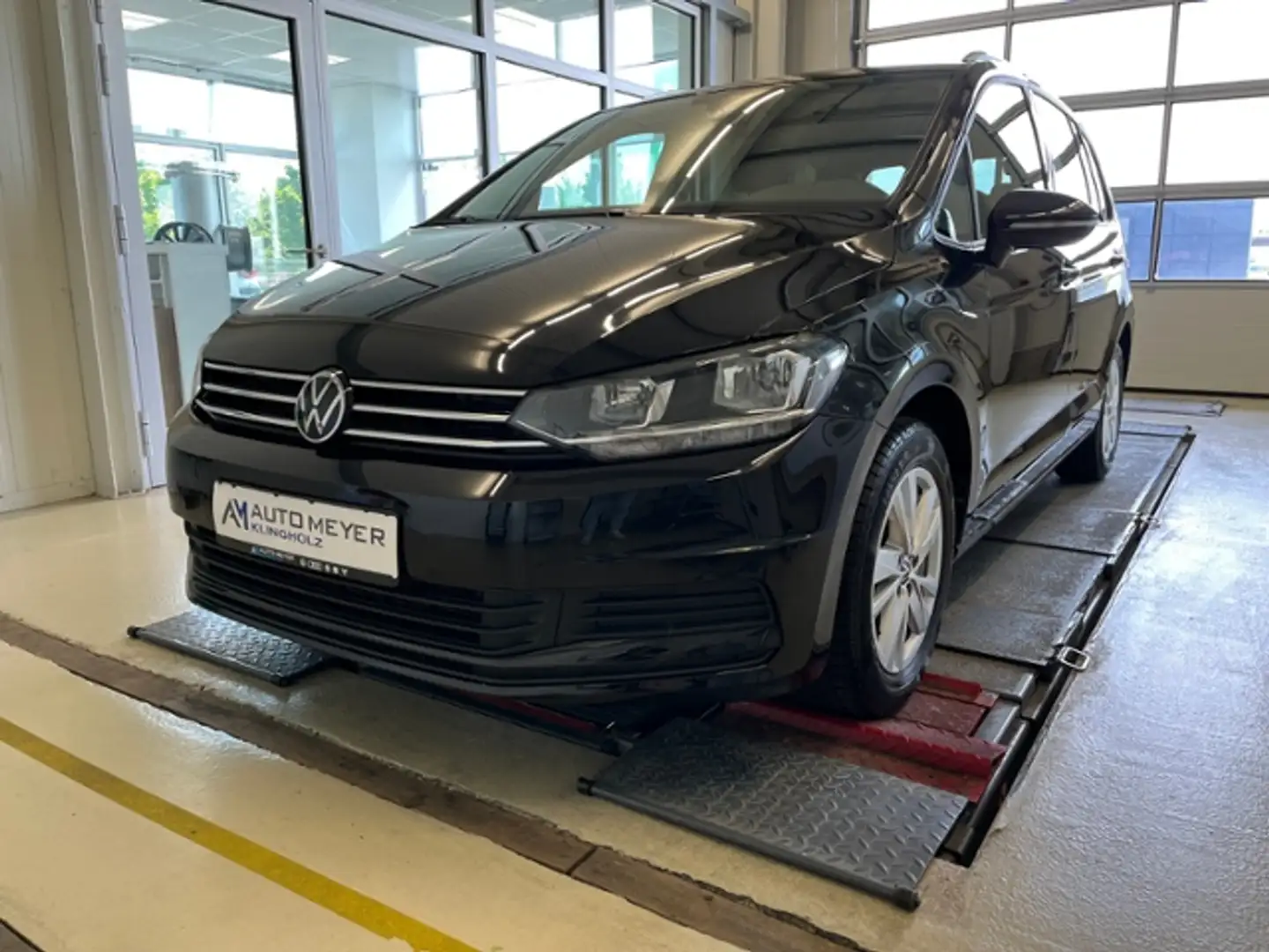 Volkswagen Touran 1.5 TSI 7-Gang DSG 7-Sitzer Kamera Navi ACC AHK Noir - 2