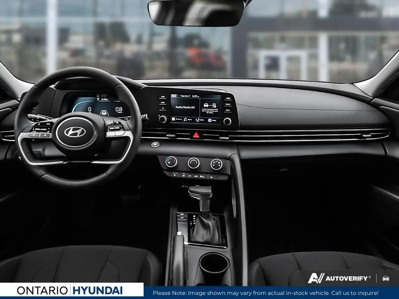 Hyundai ELANTRA снимка Hyundai ELANTRA