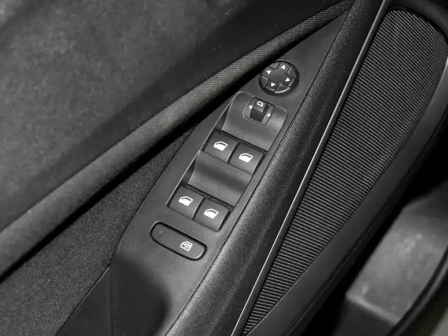Opel Crossland view 12