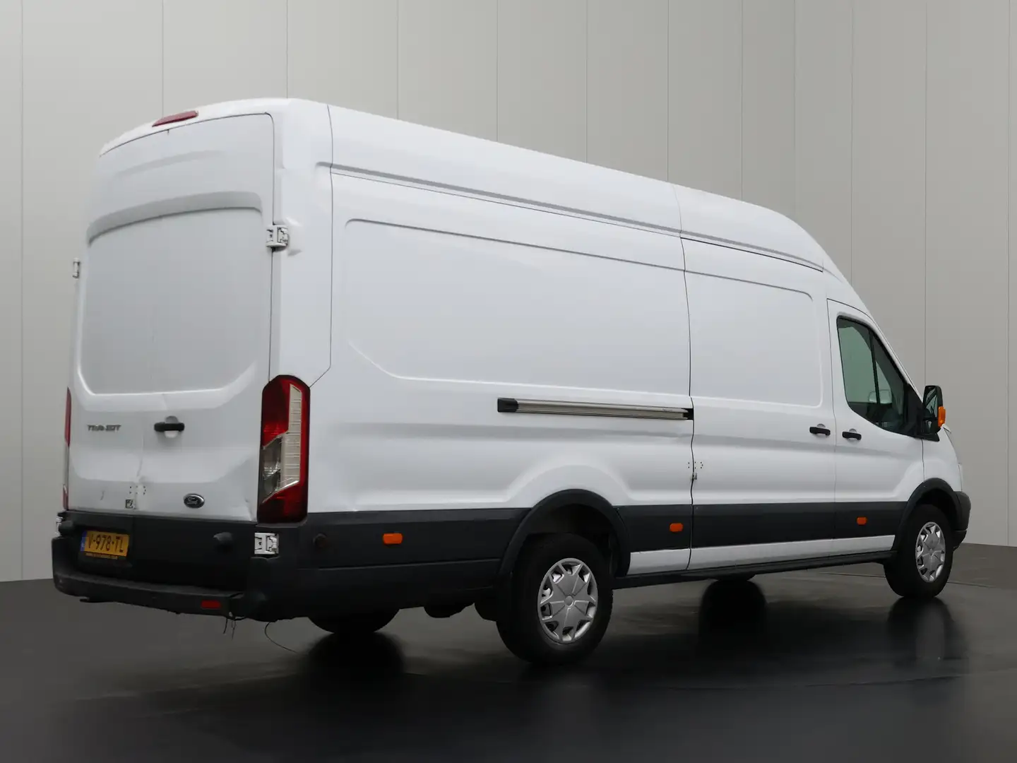 Ford Transit 2.0TDCI 130PK L4H3 Jumbo | 3-Zits | Airco | Cruise - 2