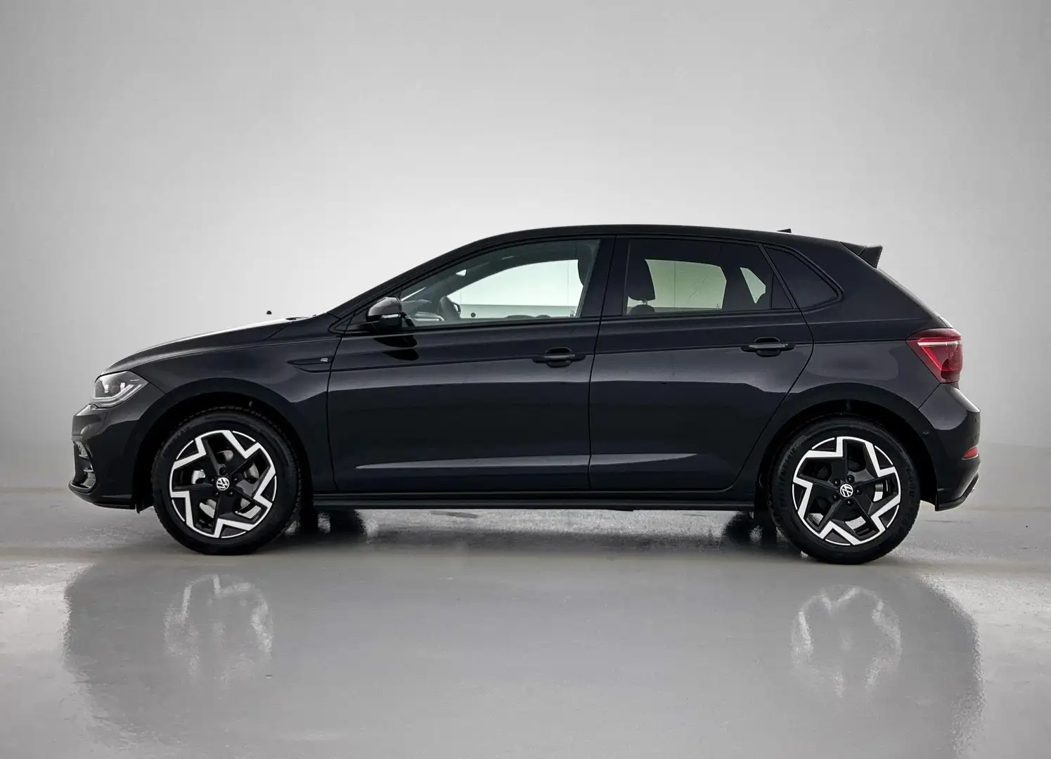 Volkswagen Polo 1.0 TSI R-Line Edition 95 PK | Panoramadak | IQ Li Zwart - 2