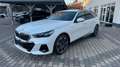 BMW 520 i M Sport AHK Driv Assis Plus Park Assis Pro Weiß - thumbnail 2