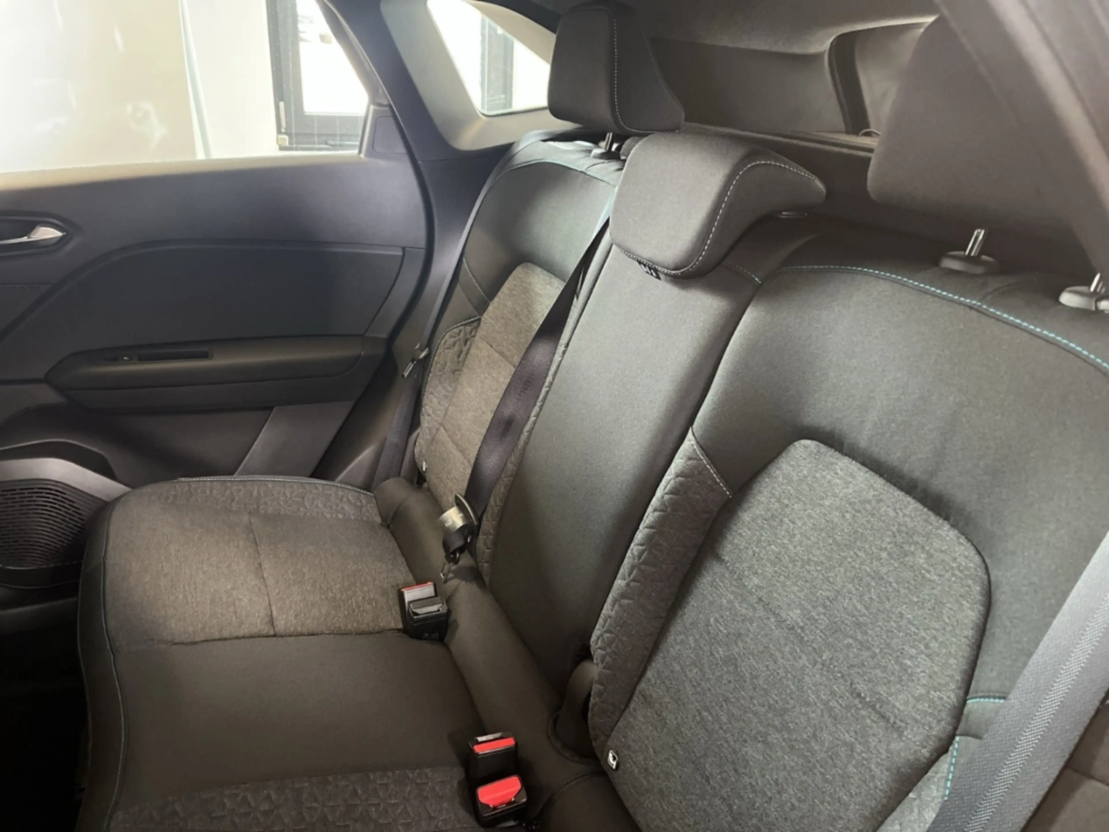 Mitsubishi Grandis 1.3 Diamant Plus LED SHZ PDC Kamera Tempomat — photo 11
