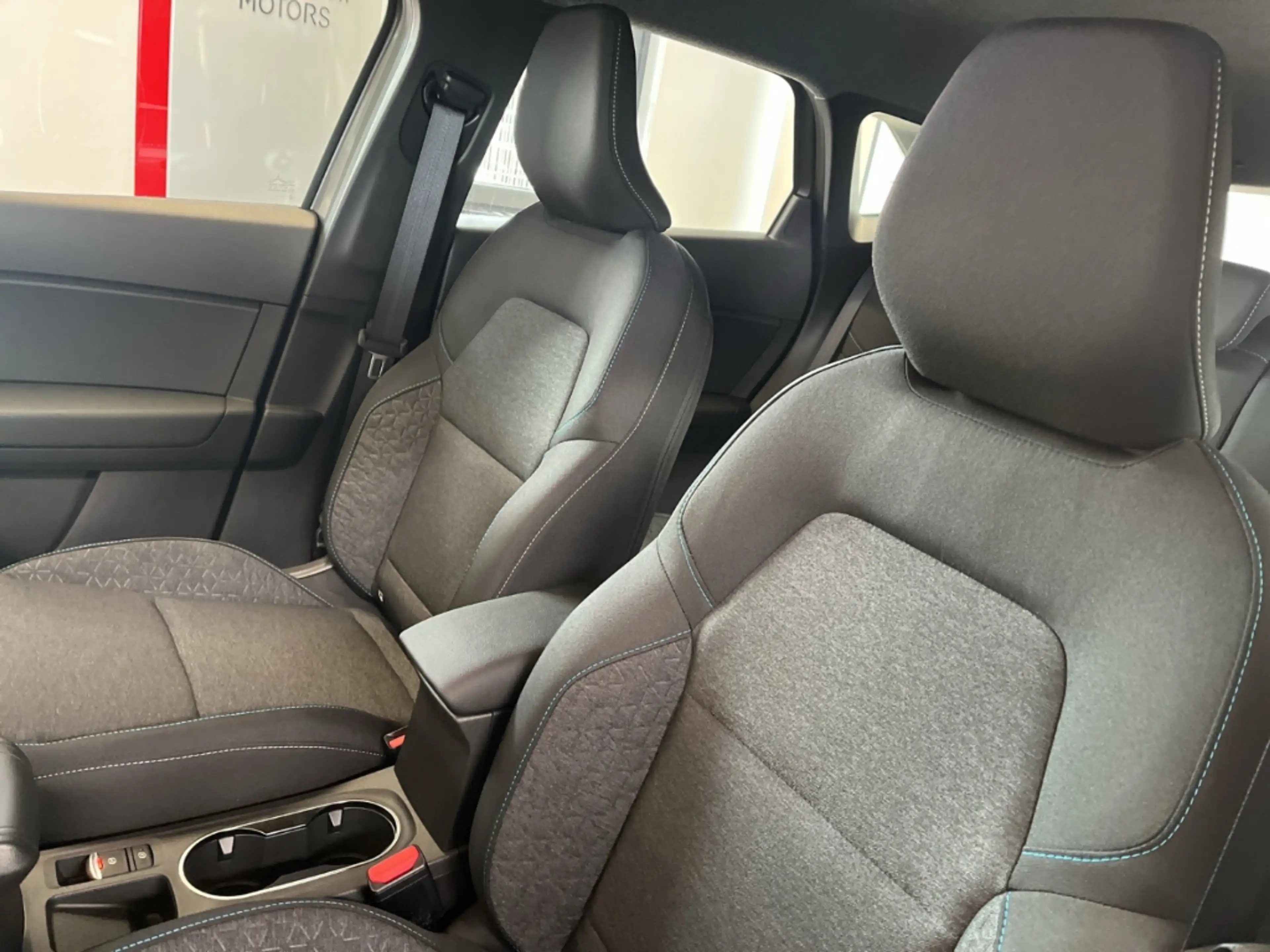 Mitsubishi Grandis 1.3 Diamant Plus LED SHZ PDC Kamera Tempomat — photo 10