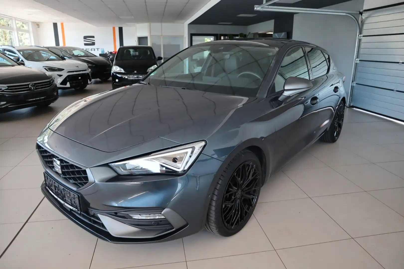 SEAT Leon FR/DAB/LED/NAVI/KAMERA/PANO Grigio - 1