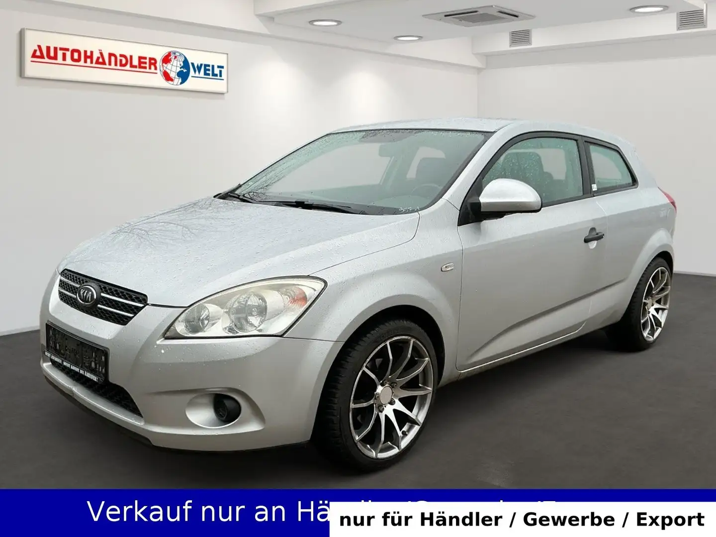 Kia ProCeed / pro_cee'd ProCeed 1.6 CVVT EX Silber - 1