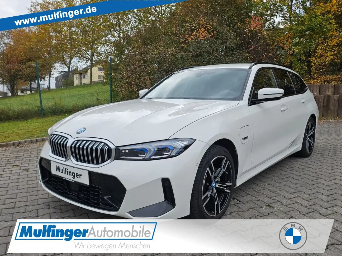BMW 320 e T.xDr.M Sport HUD Live-Curved Finanz.328,- Weiß - 1