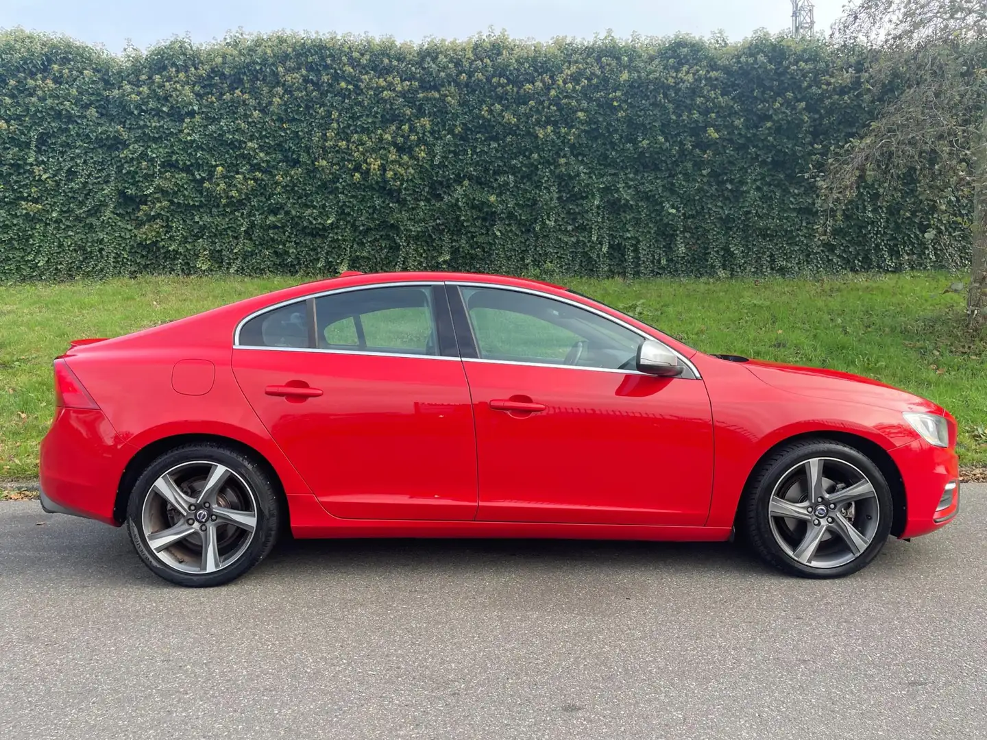 Volvo S60 2.0 D4 R-Design - uitstraling auto! Zeer netjes! Kırmızı - 2