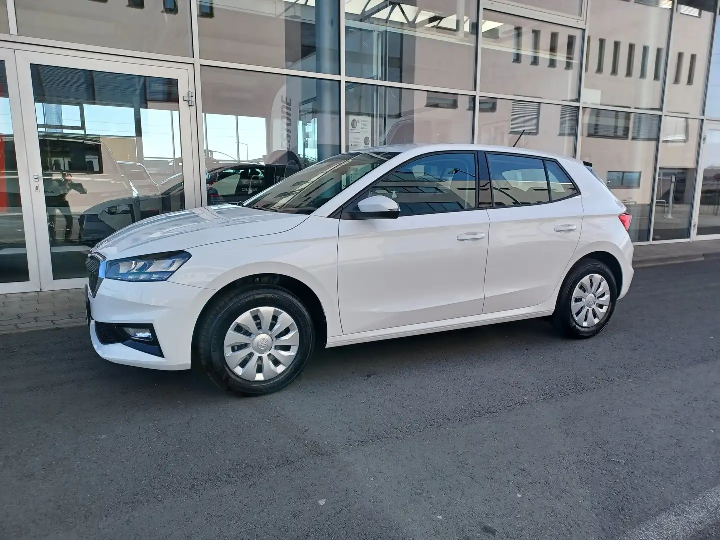 Skoda Fabia Essence Weiß - 1