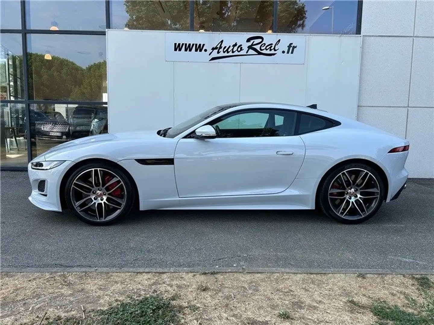 Jaguar F-Type COUPE Coupé V8 5L 450 ch BVA8 R-Dynamic - 2