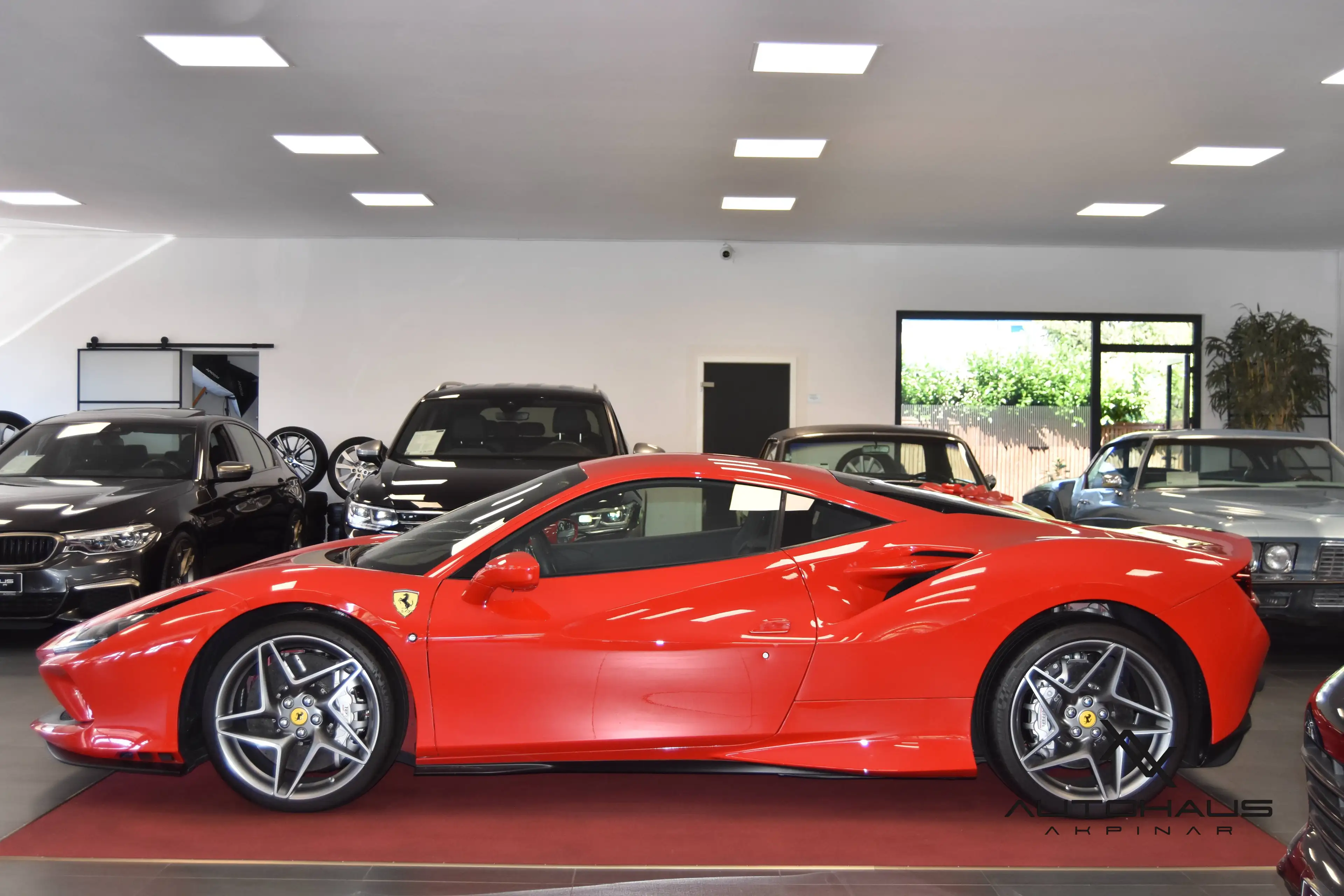Ferrari F8 Tributo RACINGSEATS~LIFT~CARBON~PASSENGERDISPLAY~JBL~FOLIE — photo 4