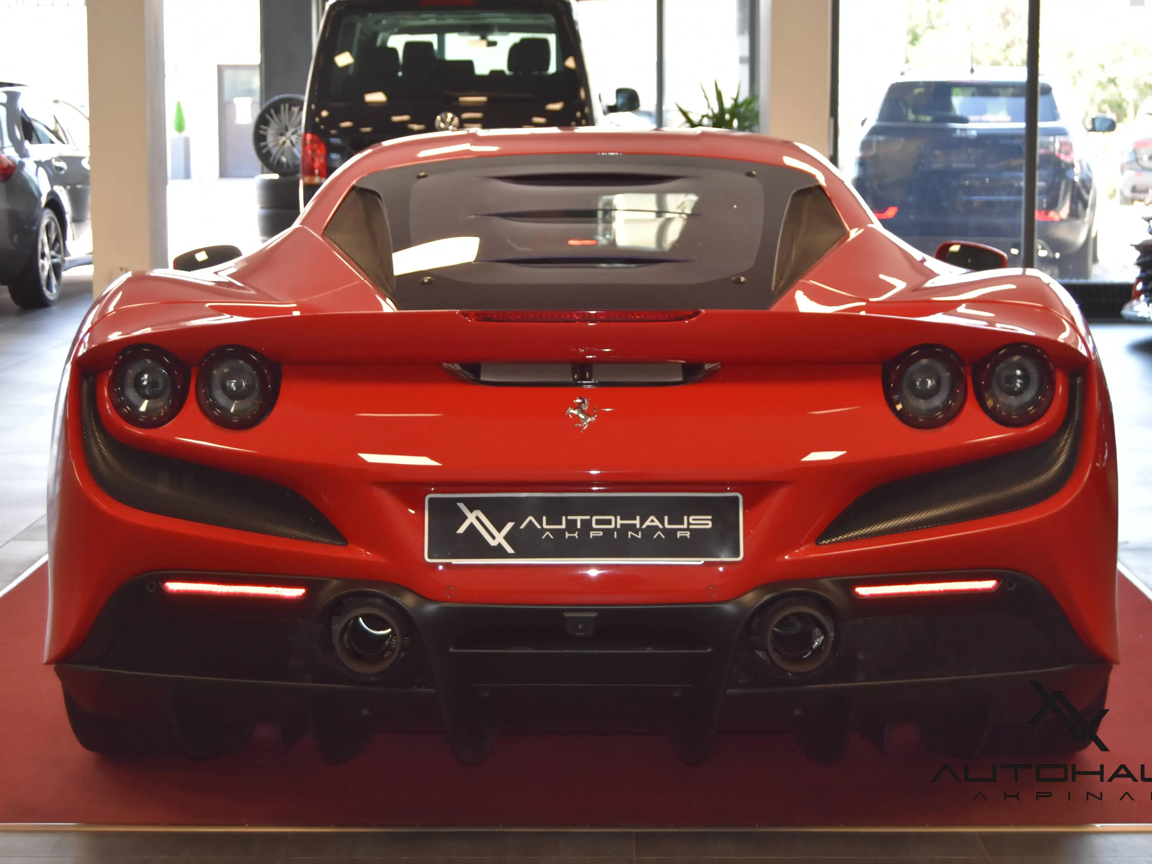 Ferrari F8 Tributo RACINGSEATS~LIFT~CARBON~PASSENGERDISPLAY~JBL~FOLIE — photo 6