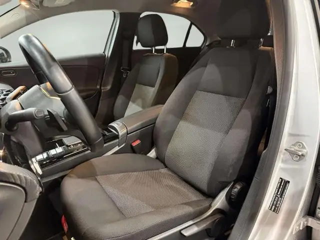Mercedes-Benz A view 12