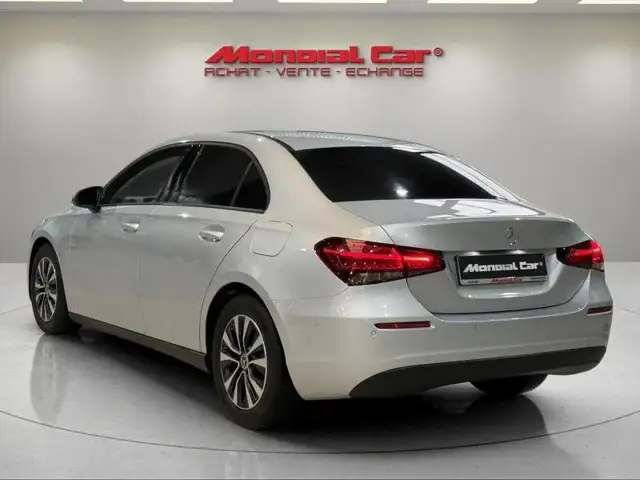 Mercedes-Benz A view 9