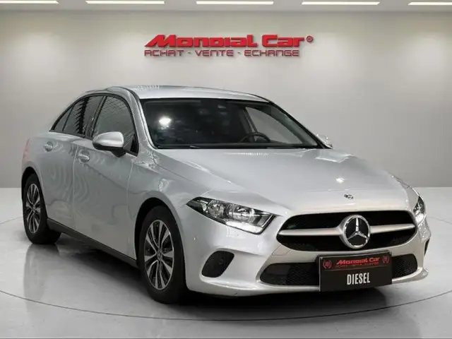 Mercedes-Benz A view 4