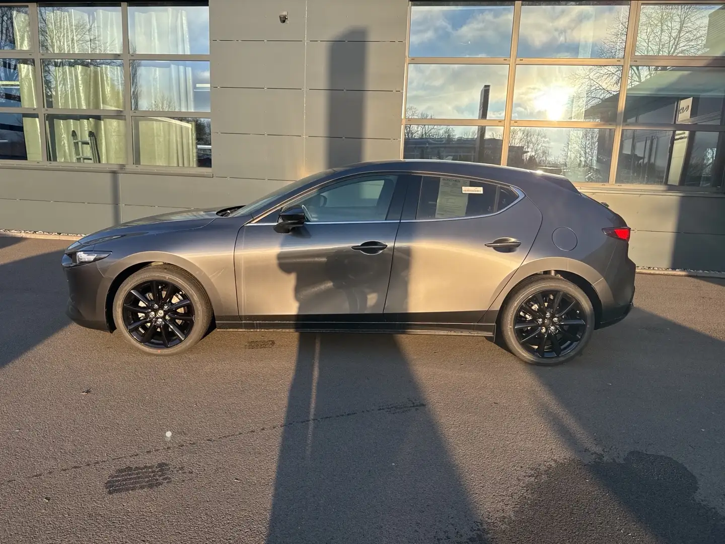 Mazda 3 Homura 140 Automatik Metallic Grau - 2