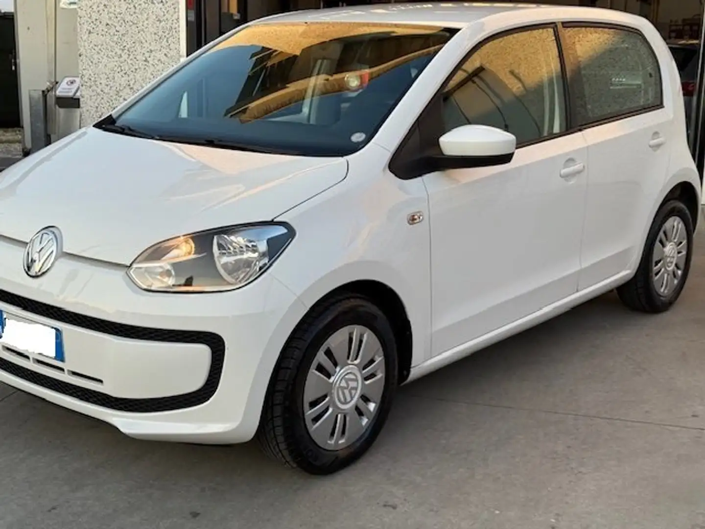 Volkswagen up! up! 2012 3p 1.0 eco Move 68cv Bianco - 1