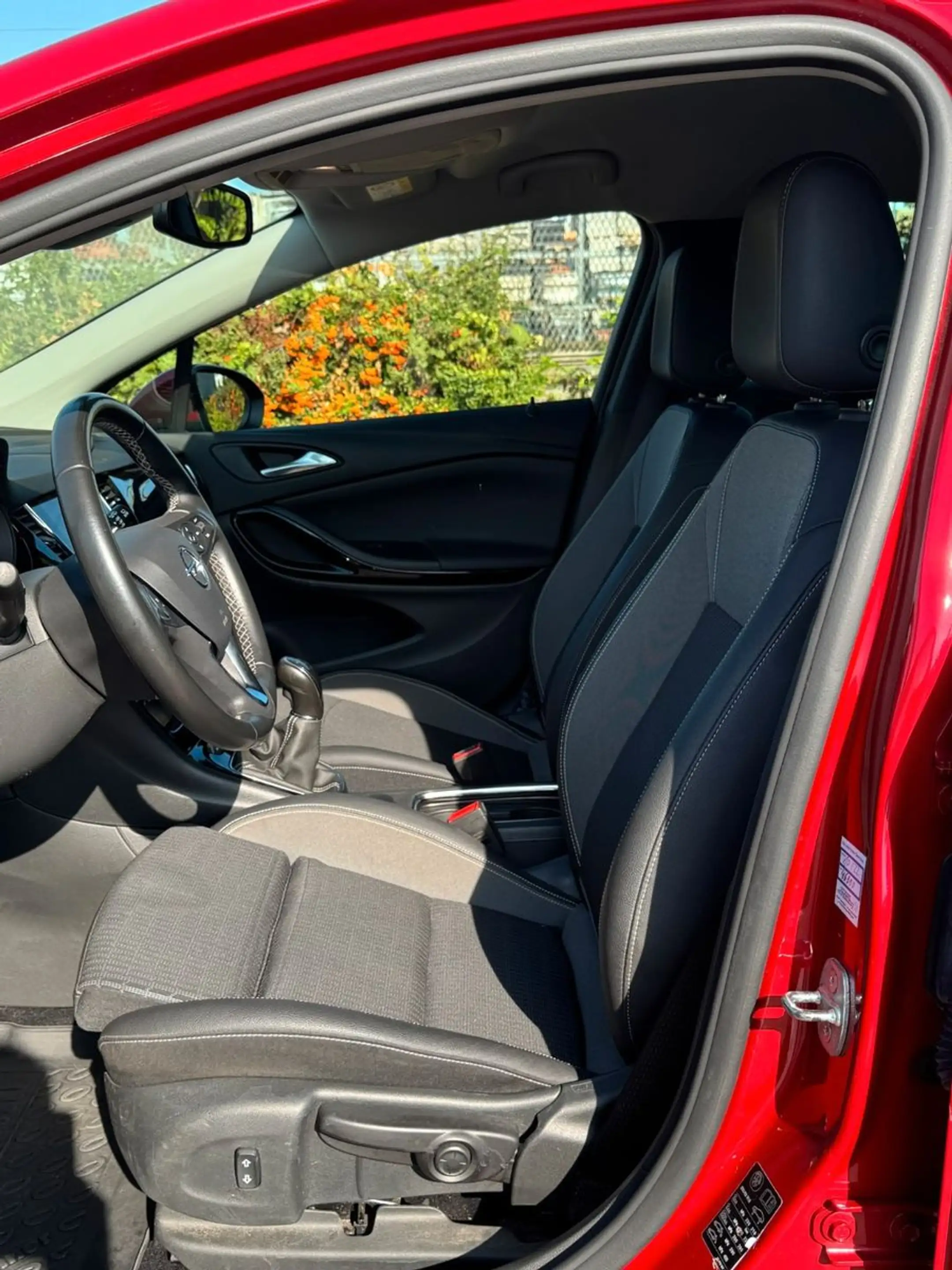 Opel Astra ASTRA ST 1.5D KLIMA NAVI KAMERA FULL-LED TÜV PDC — photo 6
