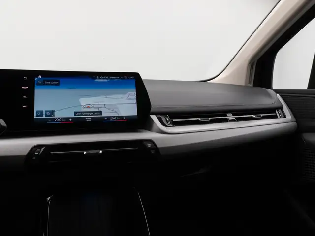 BMW 2 Series view 21