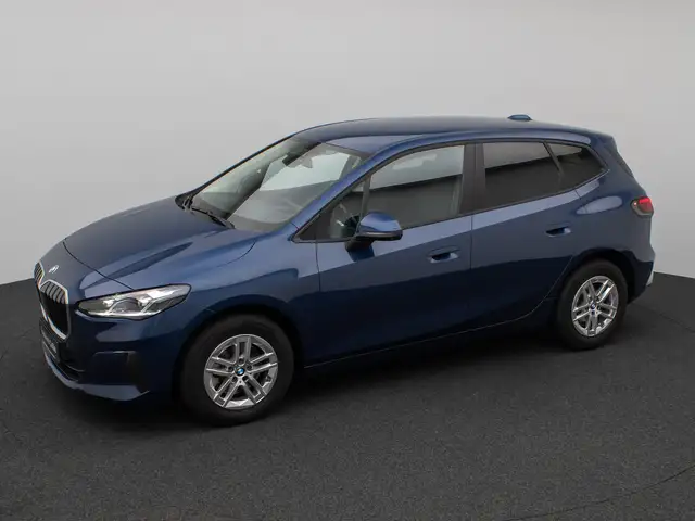 BMW 2 Series view 12