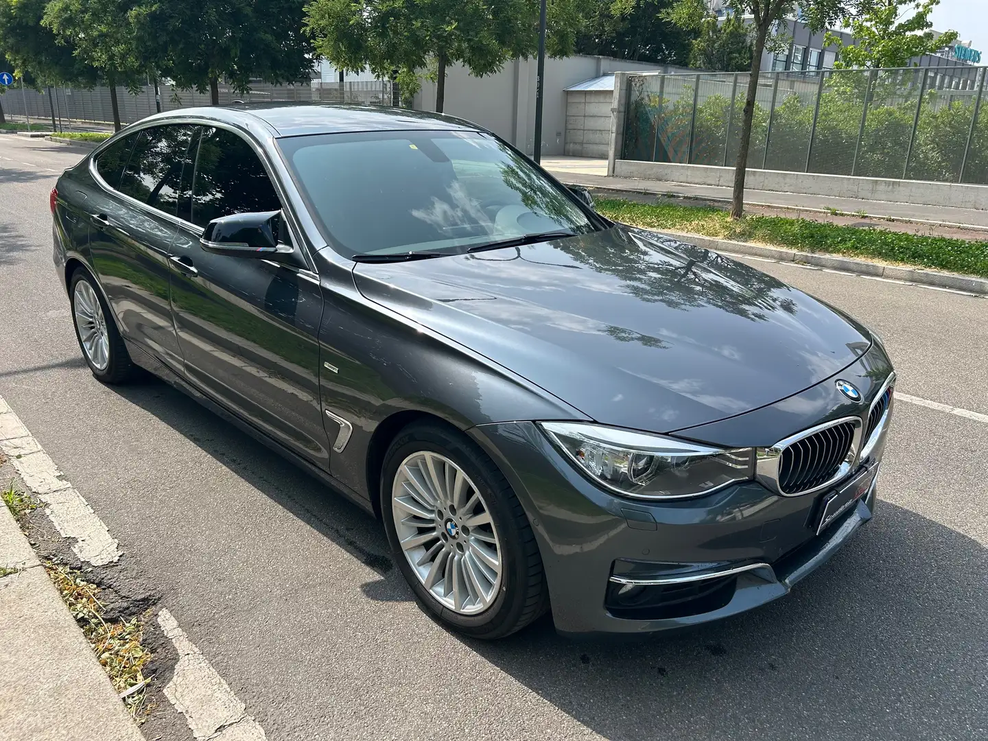 BMW 325 325d Gran Turismo Luxury Grigio - 2