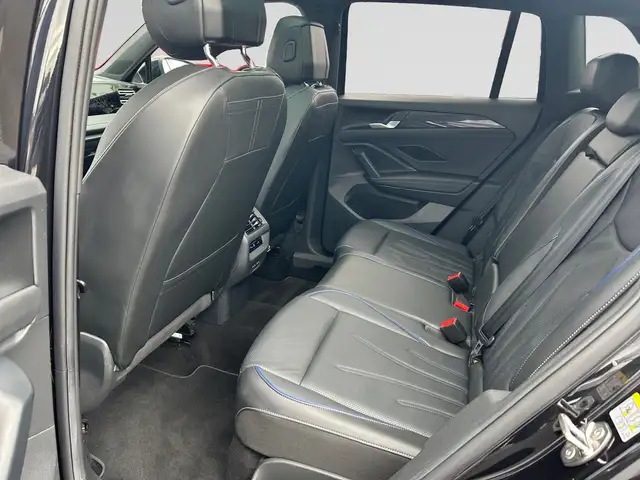 Volkswagen Tiguan view 6