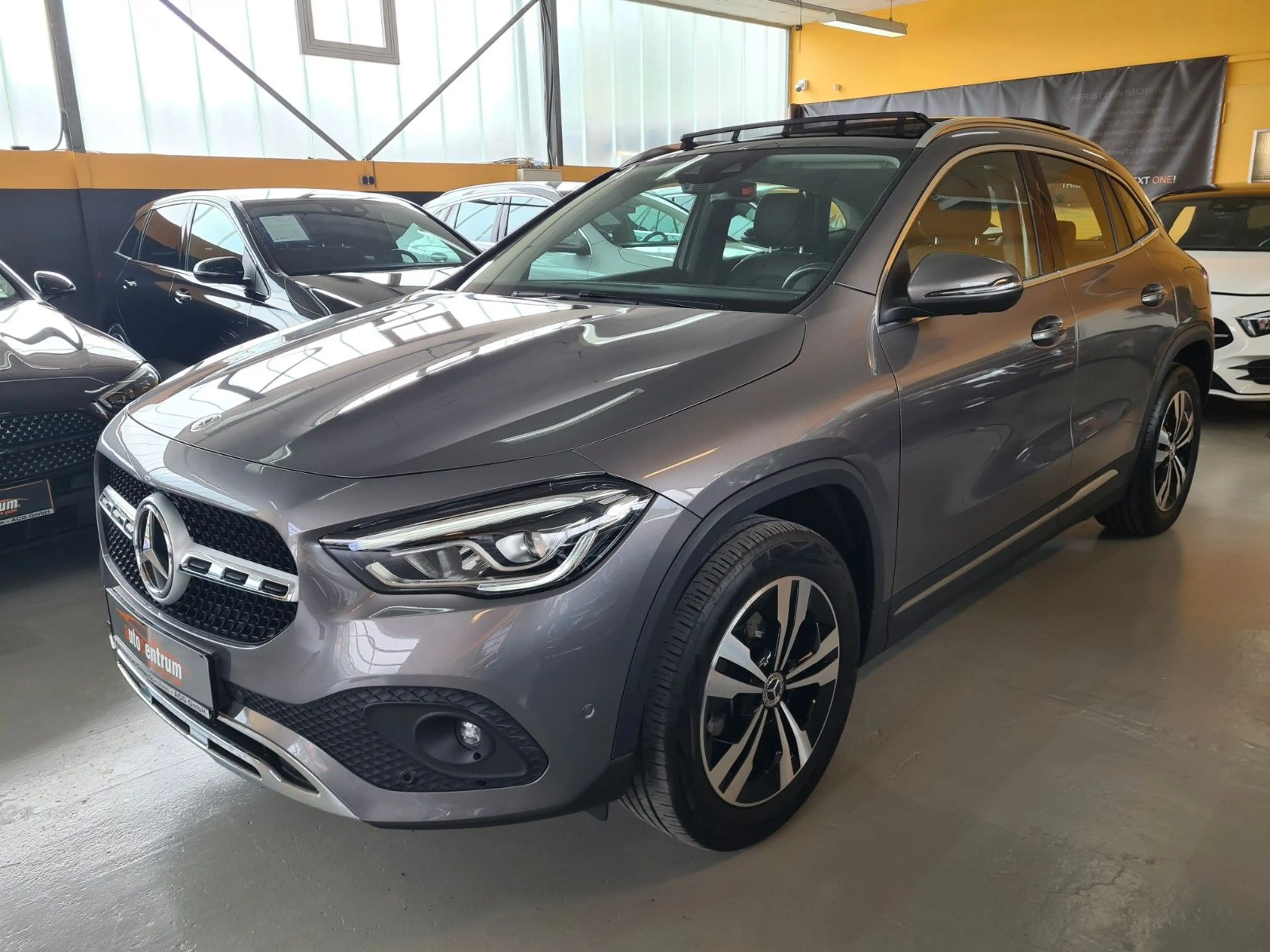 Mercedes-Benz GLA 200 Progr*Pano*Navi*LED*MBUX+*Ambiente*RFK