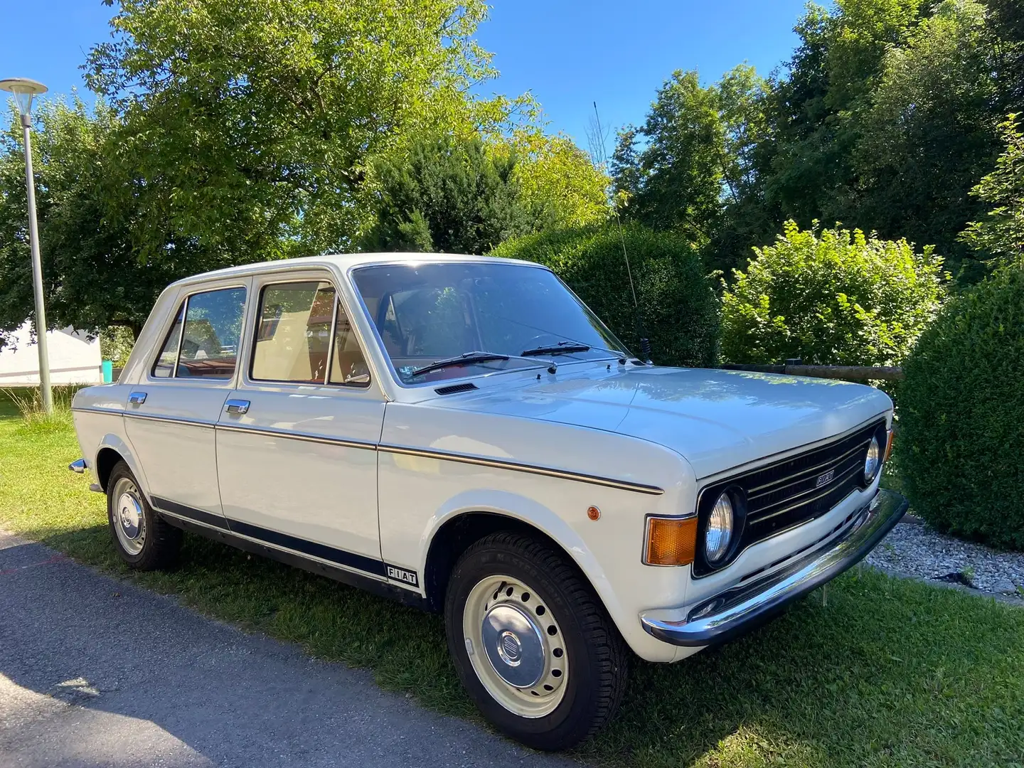 Fiat 128 Oldtimer Blanco - 1