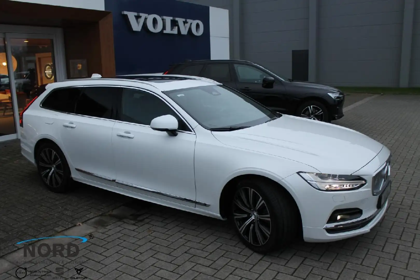 Volvo V90 Plus Bright Weiß - 2