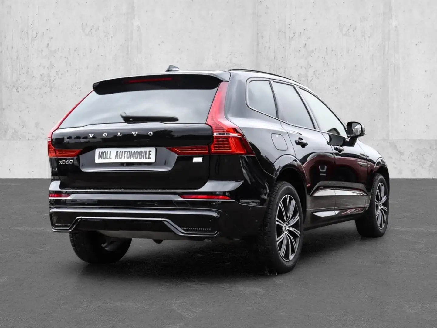 Volvo XC60 Plus Dark Recharge Plug-In Hybrid AWD T8 Twin Engi Schwarz - 2
