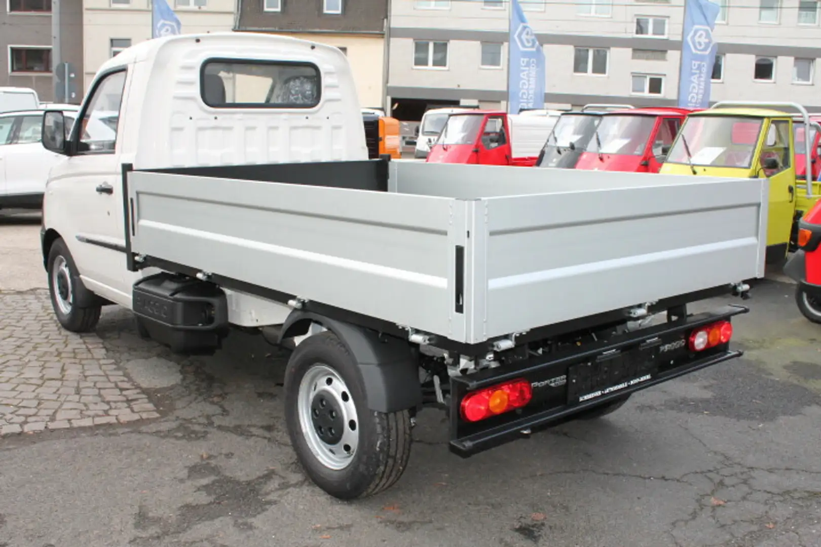 Piaggio Porter NP6 Pritsche 253 HD PRO LPG SOFORT Weiß - 2