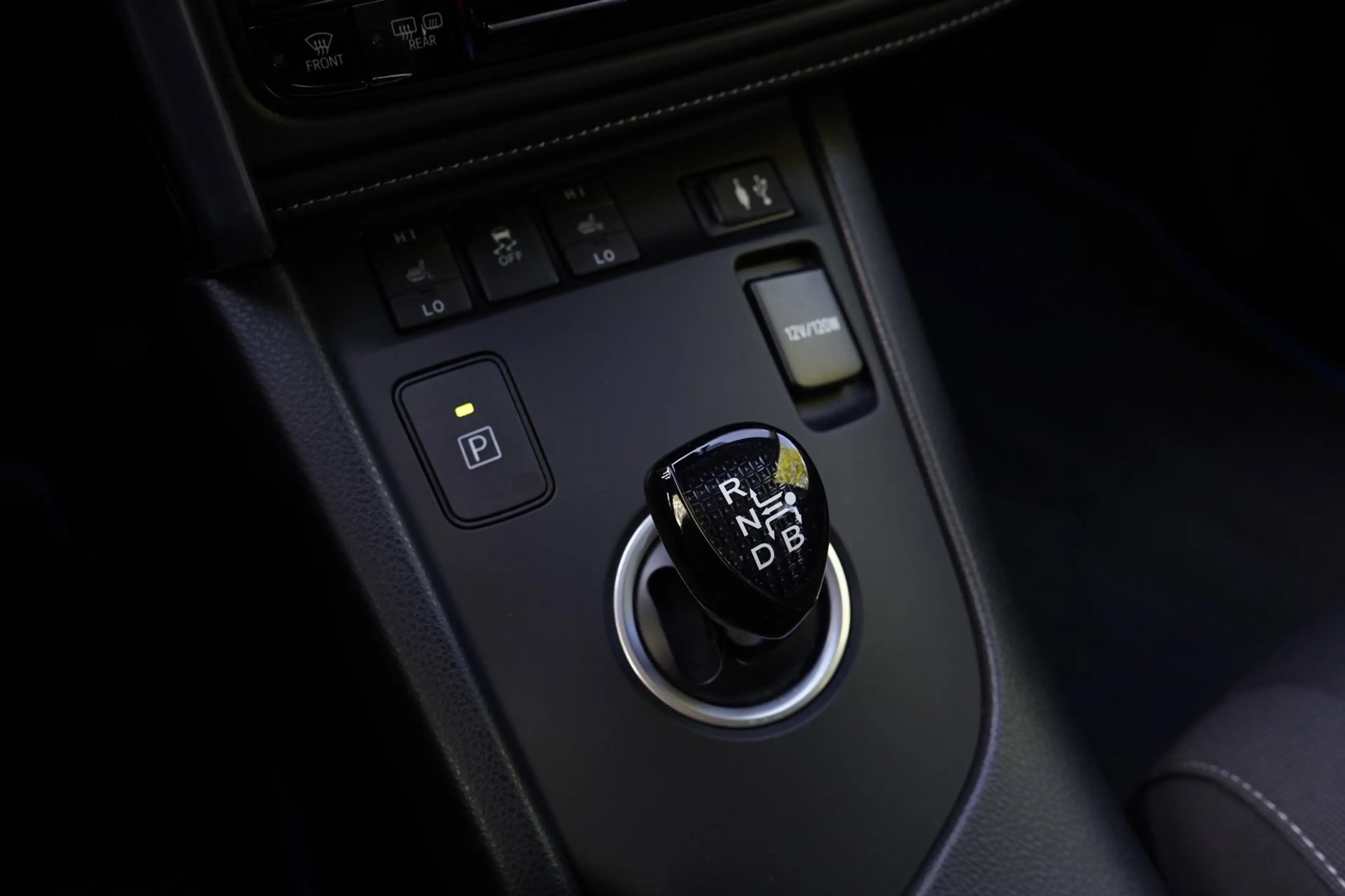 Toyota Auris 1.8 Hybrid Edition-S, Camera, Navigatie, Stoelv — photo 18