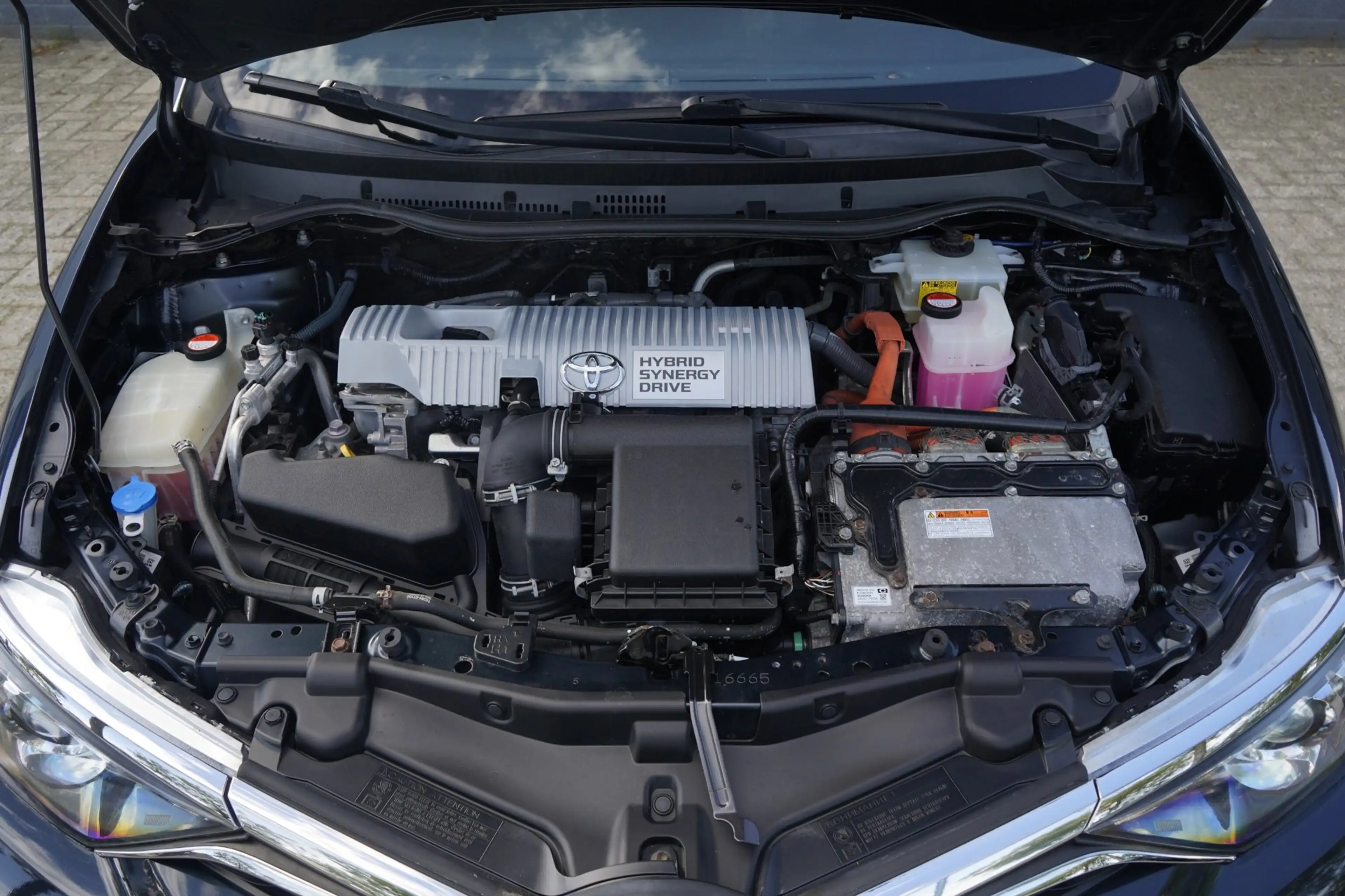 Toyota Auris 1.8 Hybrid Edition-S, Camera, Navigatie, Stoelv — photo 23