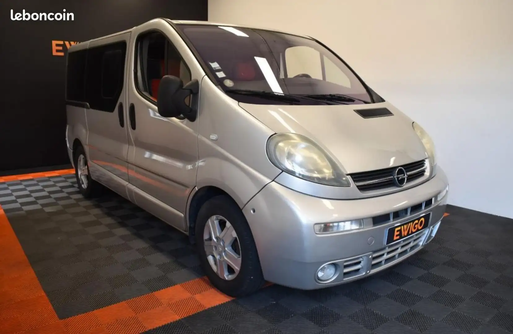Opel Vivaro COMBI 2.5 CDTI 135ch WESTFALIA WEBASTO SUIVI GARAN Gris - 1