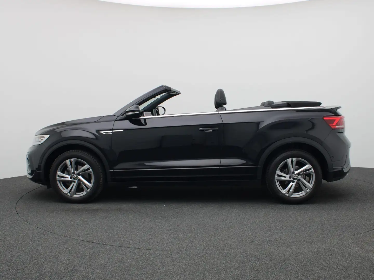 Volkswagen T-Roc Cabrio 1.5 TSI R-Line 150PK DSG Adaptieve Cruise C Zwart - 2