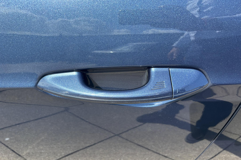 Ford S-Max 2.5i HEV 5P | Camera — photo 14
