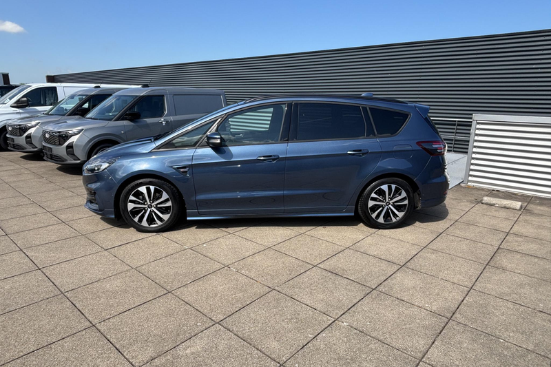 Ford S-Max 2.5i HEV 5P | Camera — photo 5
