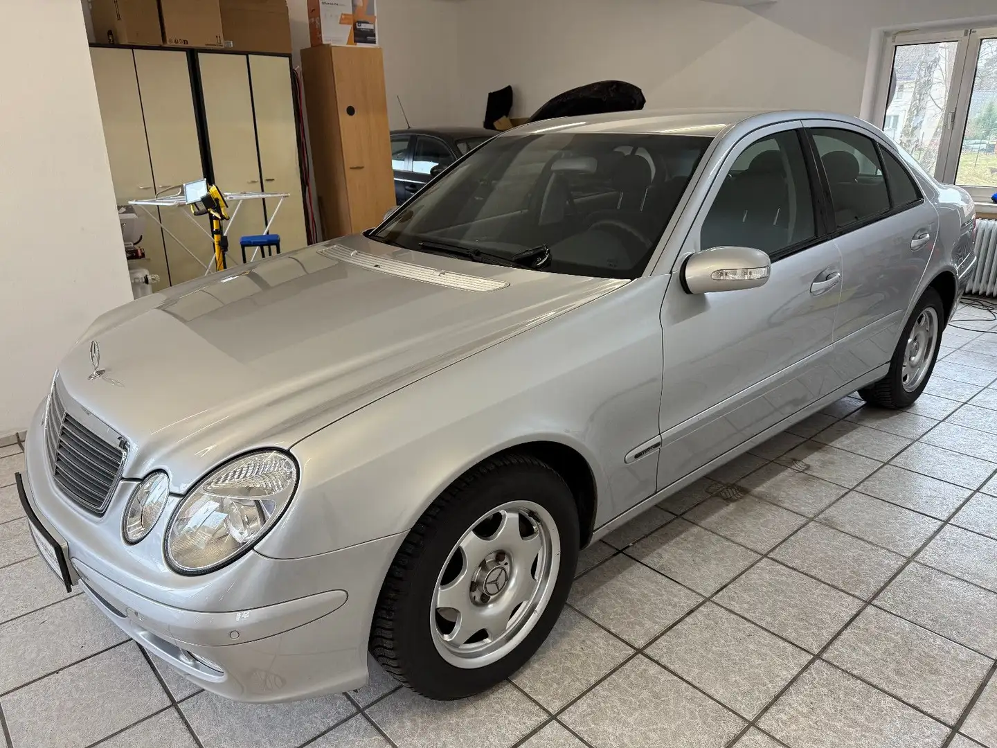 Mercedes-Benz E 220 E -Klasse Lim. E 220 CDI Argent - 1
