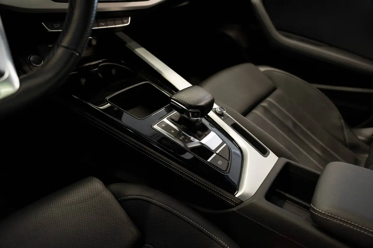 Audi A4 photo Audi A4