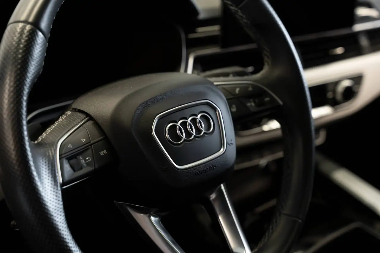 Audi A4 photo Audi A4