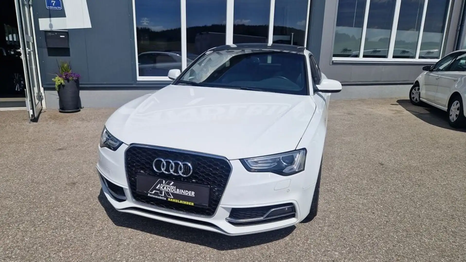 Audi A5 2.0 TFSI S-Line ''Pano'' Weiß - 2