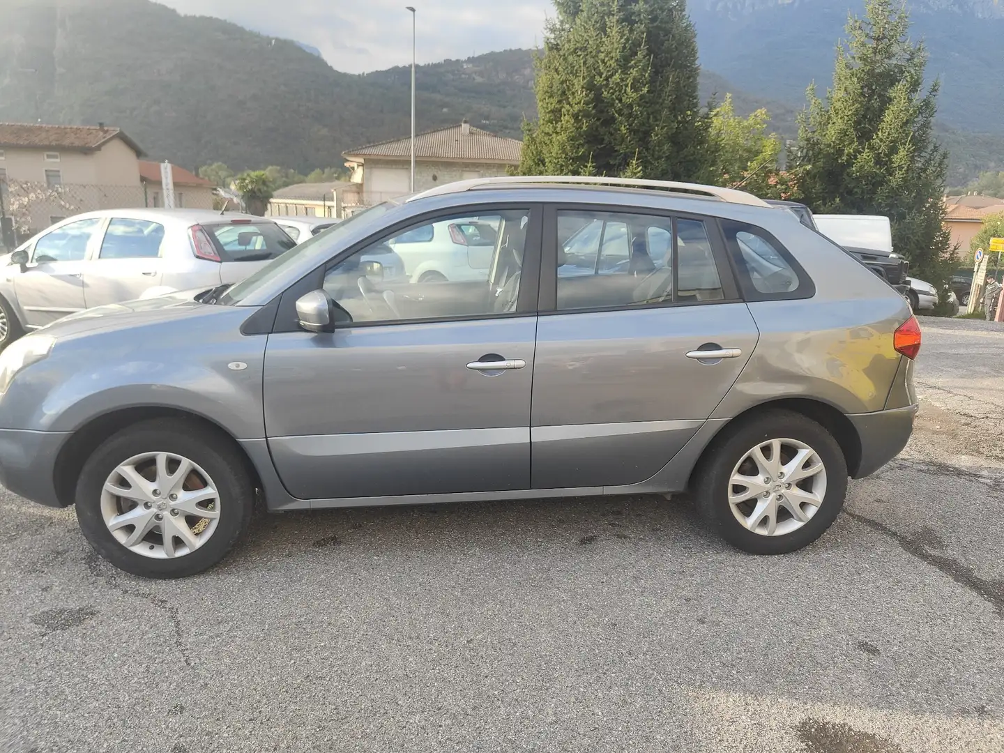 Renault Koleos 2.0 dci      4x4 Gris - 2