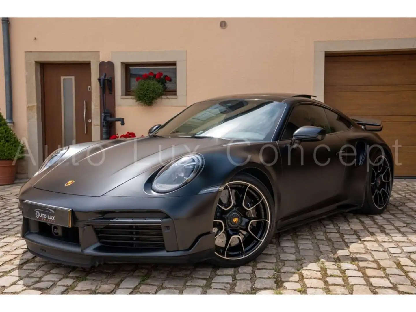 Porsche 992 911 Turbo S Aerokit/Burmester/Lederpaket/Carbon Noir - 1