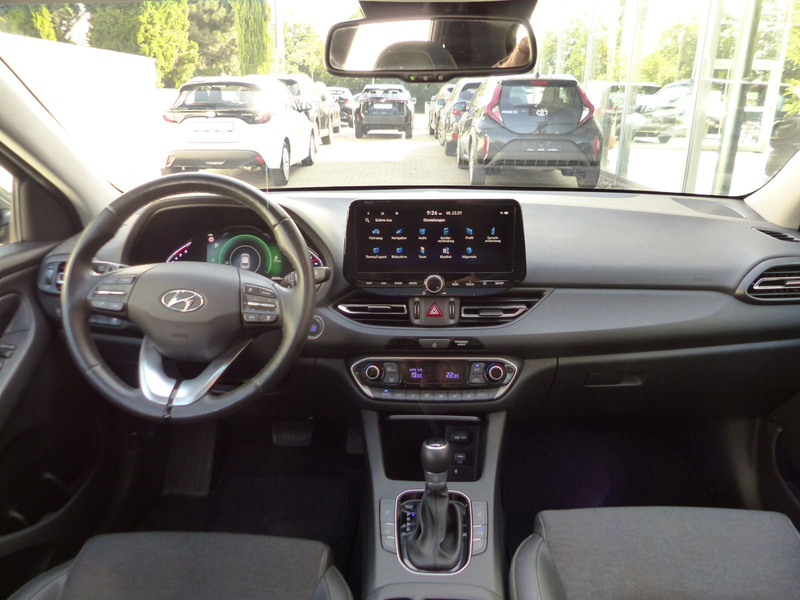 Hyundai i30 1.5 T-GDI DCT Prime Navi PANO LED Temp. SHZ — photo 8