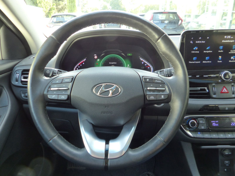 Hyundai i30 1.5 T-GDI DCT Prime Navi PANO LED Temp. SHZ — photo 13