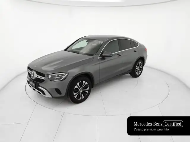 Mercedes-Benz GLC view 2