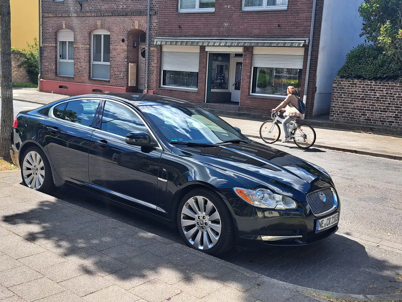 Jaguar XF