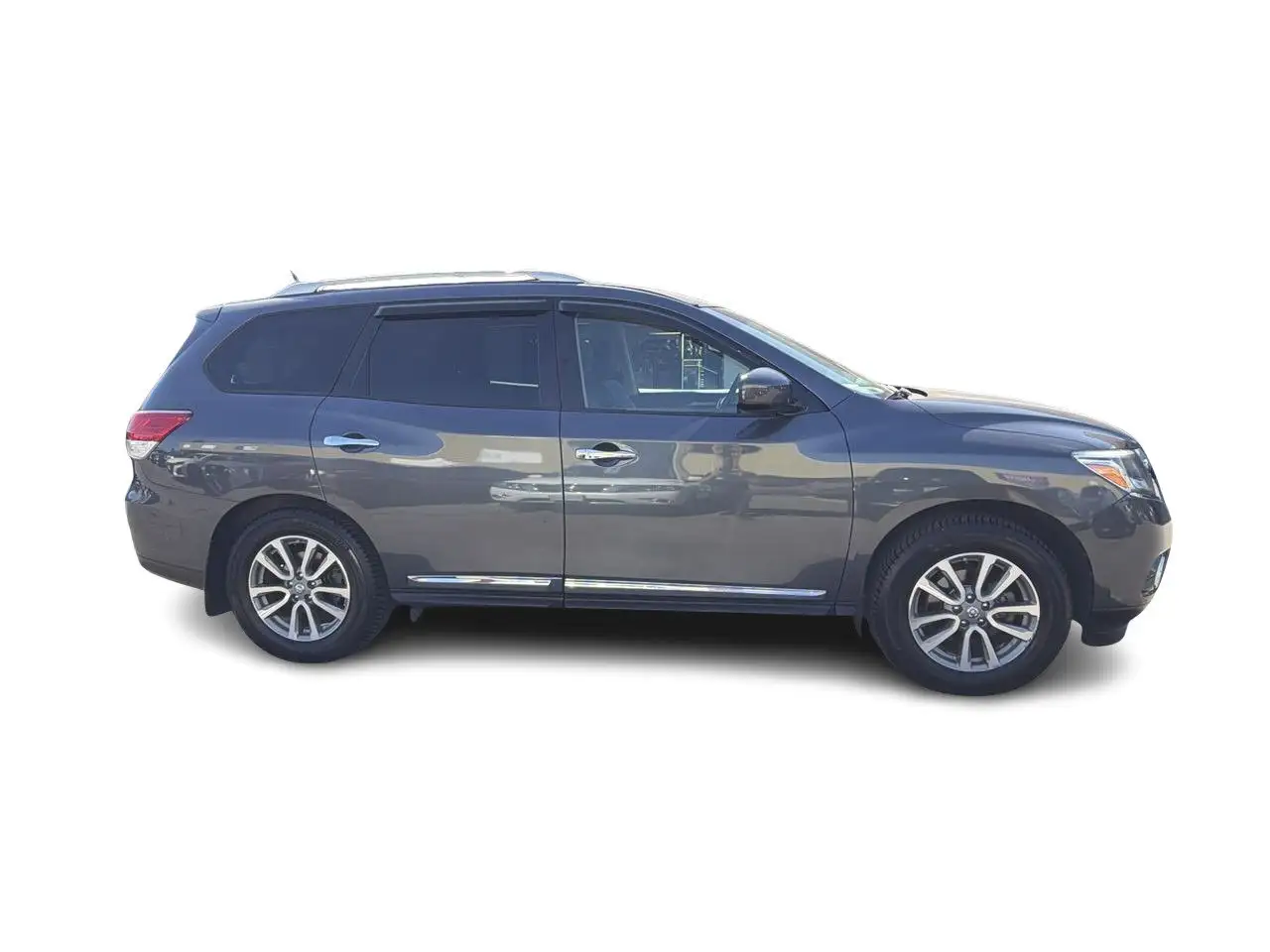 Nissan Pathfinder снимка Nissan Pathfinder