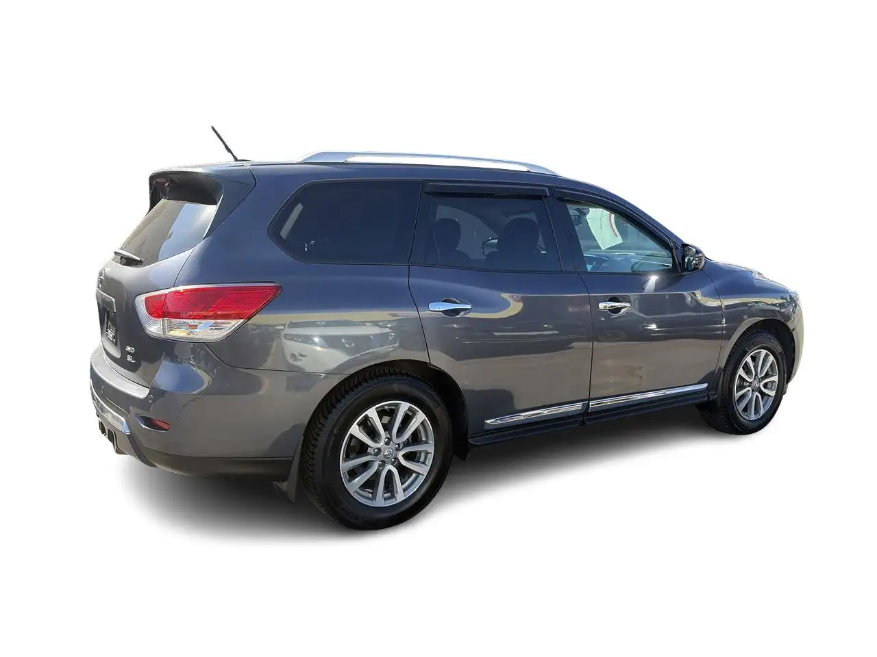 Nissan Pathfinder снимка Nissan Pathfinder